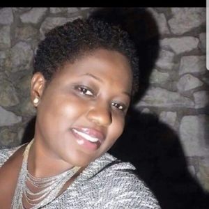 Meet your Posher, Angeline